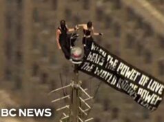 Two arrested after scaling Empire State Building in daring stunt